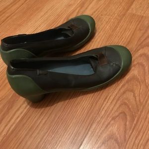 Camper green and brown heel